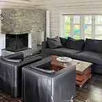 5 Star In Hemsedal-by Traum